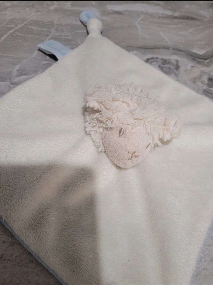 Doudou pediatril mouton