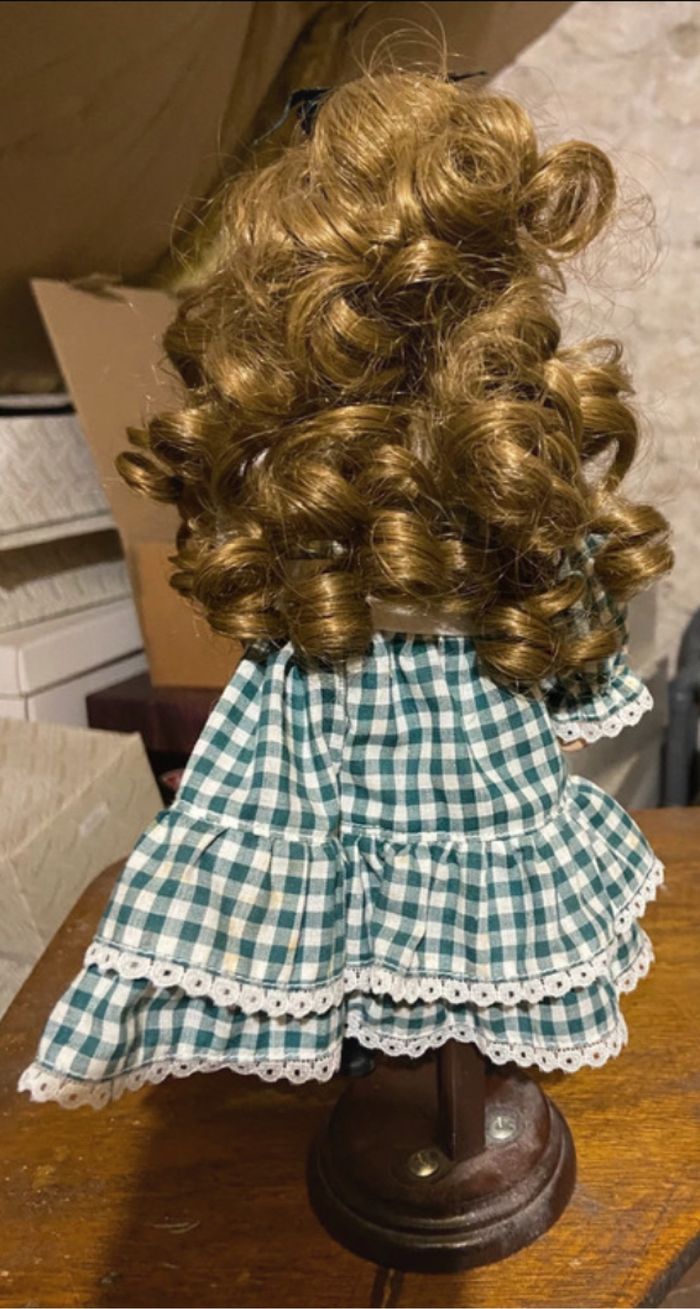 Poupée de collection Célia de Alberon - photo numéro 3