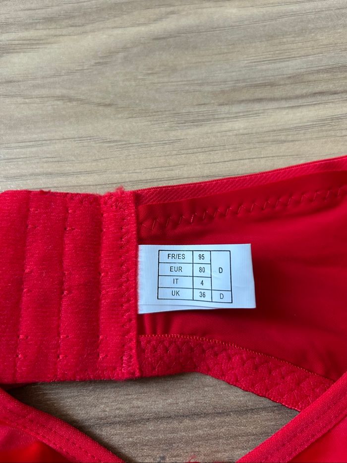 Lot de 2 ensembles de sous vêtement unis Neufs Tailles M-L et 95D - photo numéro 5