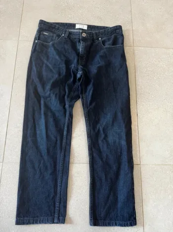 Jean navy Burton, très bon état, 46x95cm