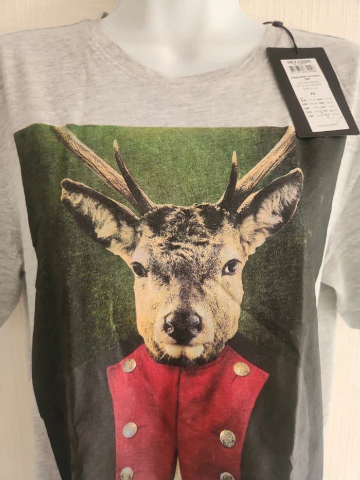 Tee-shirt gris motif cerf habillé XS neuf avec étiquette - photo numéro 5