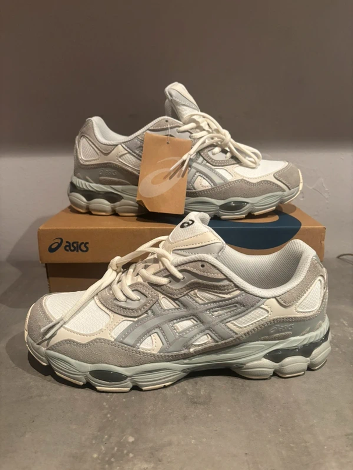 Asics Gel NYC Gris Riz