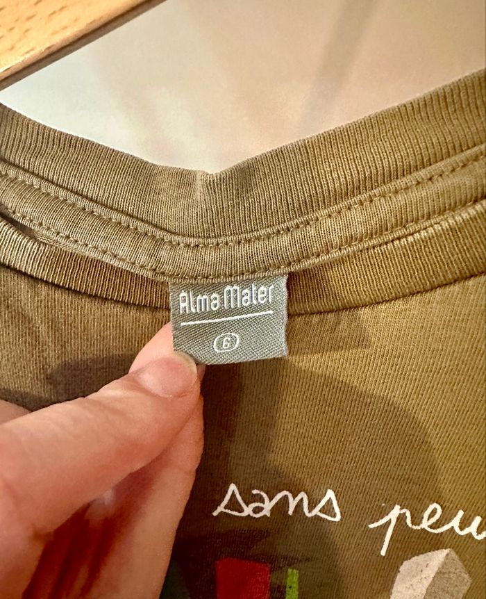 💜 Teeshirt kaki alma mater chevalier taille 6 ans 💜 - photo numéro 4