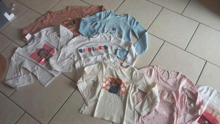 Lot de 9 Tee shirts fille 8 ans tbe - photo numéro 4