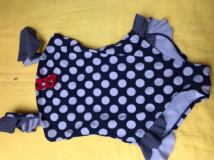 Lot vêtements fille 6 ans - photo numéro 2