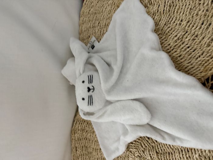 lapin HEMA doudou carré plat blanc - photo numéro 2