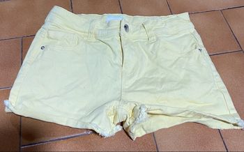 Short jaune kiabi  7 ans 
