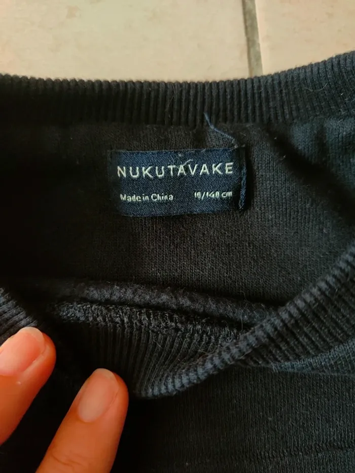 Sweat noir 10 ans 140 cm Nukutavake - photo numéro 3