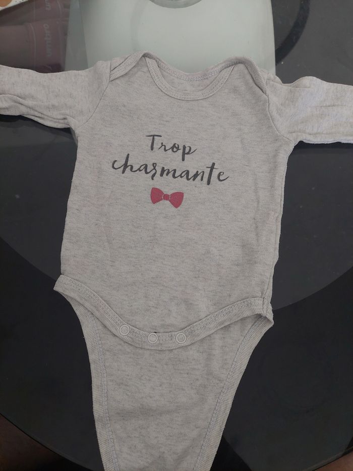 Lot 30 bodies 3 mois - photo numéro 8