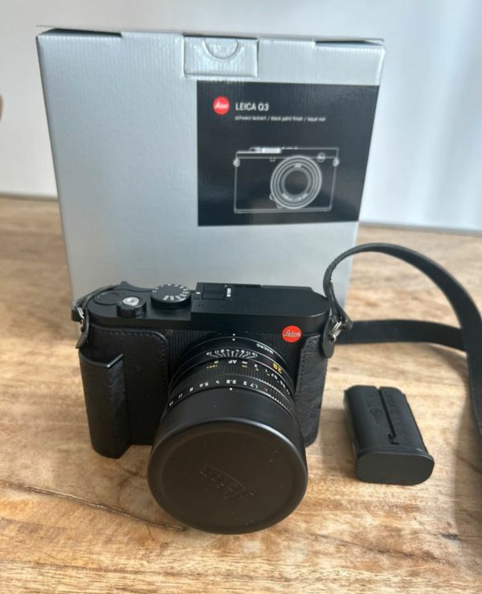 LEICA Q3