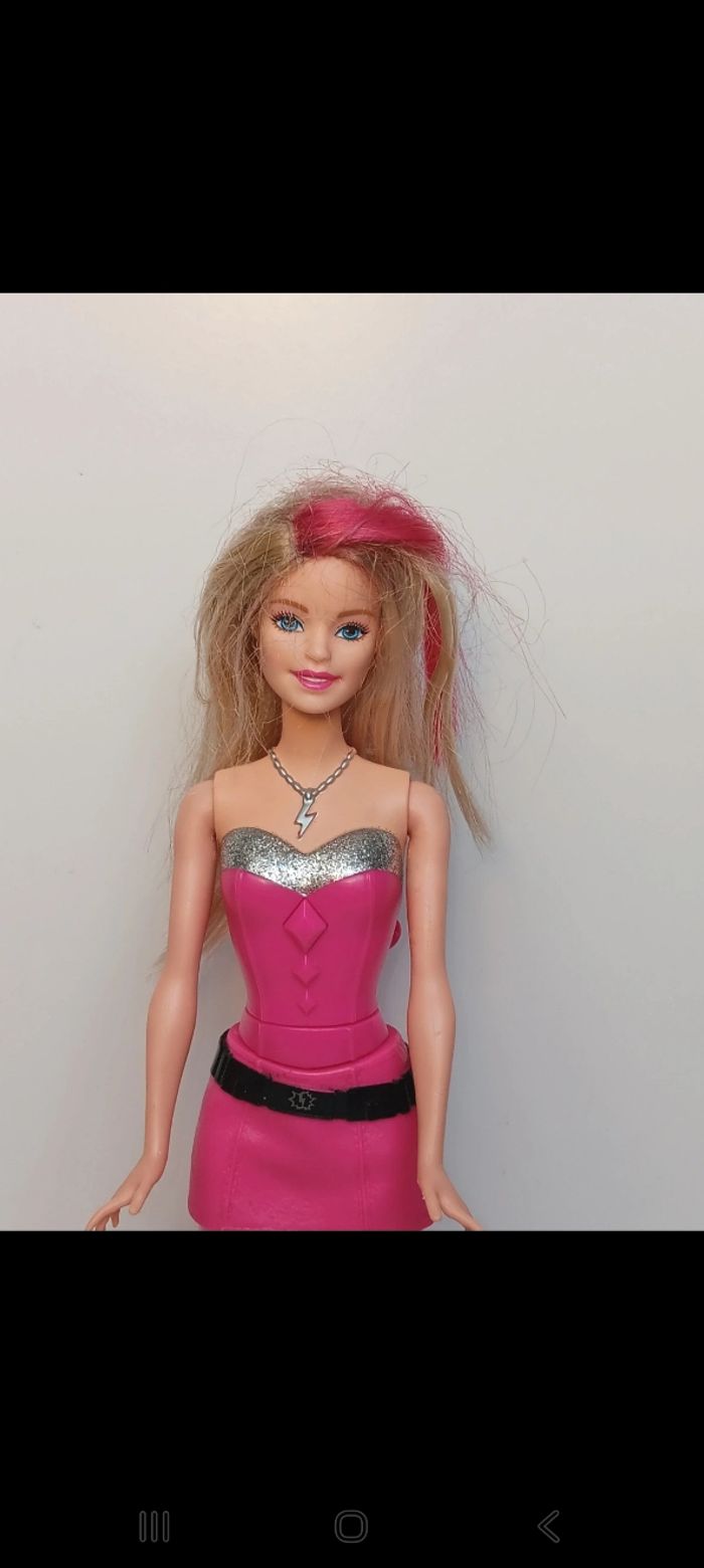 Poupée mattel Barbie Princess Power Super cdy61 
Poupée et ensemble compris - photo numéro 2