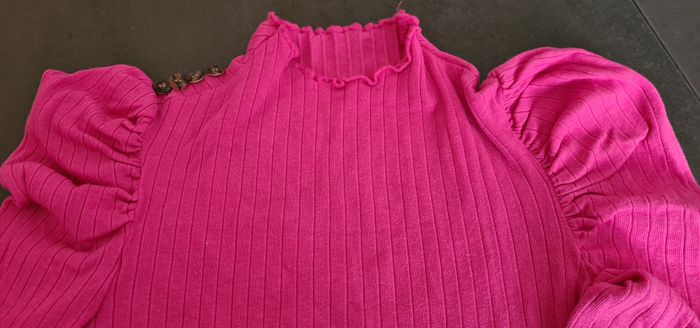 Joli pull manches bouffantes 6 ans - photo numéro 2