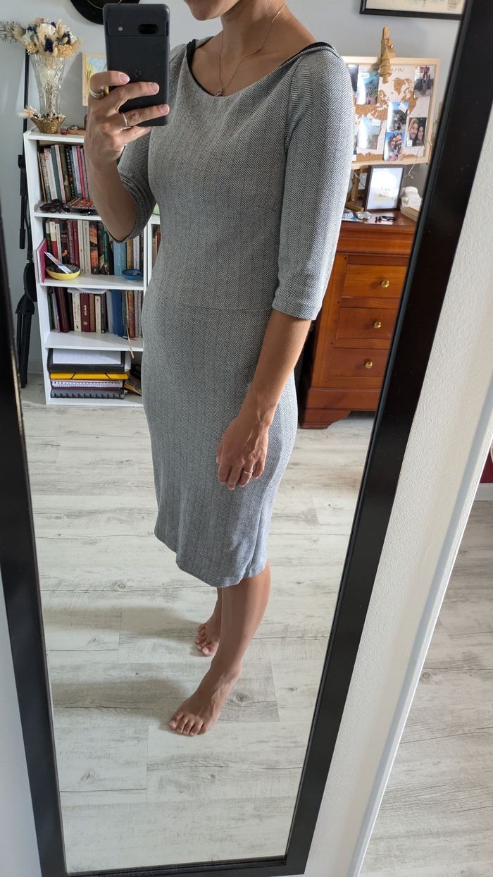 Robe fourreau grise