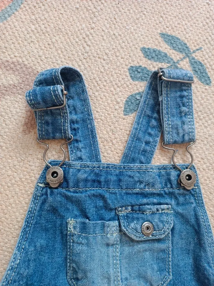 Salopette bleu jeans Vertbaudet 4 ans réglable - photo numéro 2