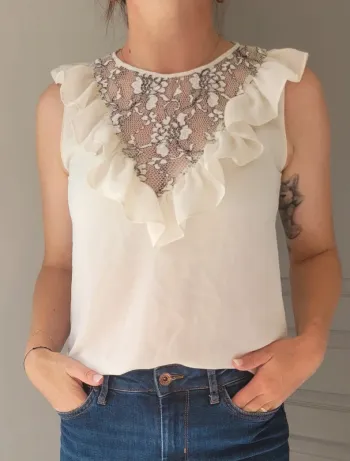 Top zara taille S dentelle