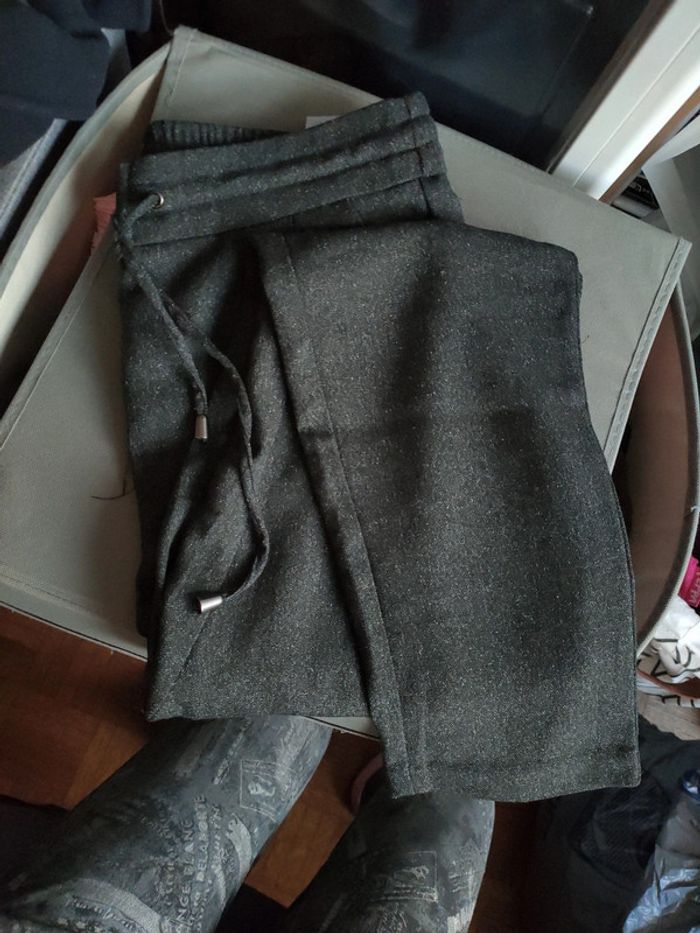 Pantalon de costume en gris foncé avec taille élastique