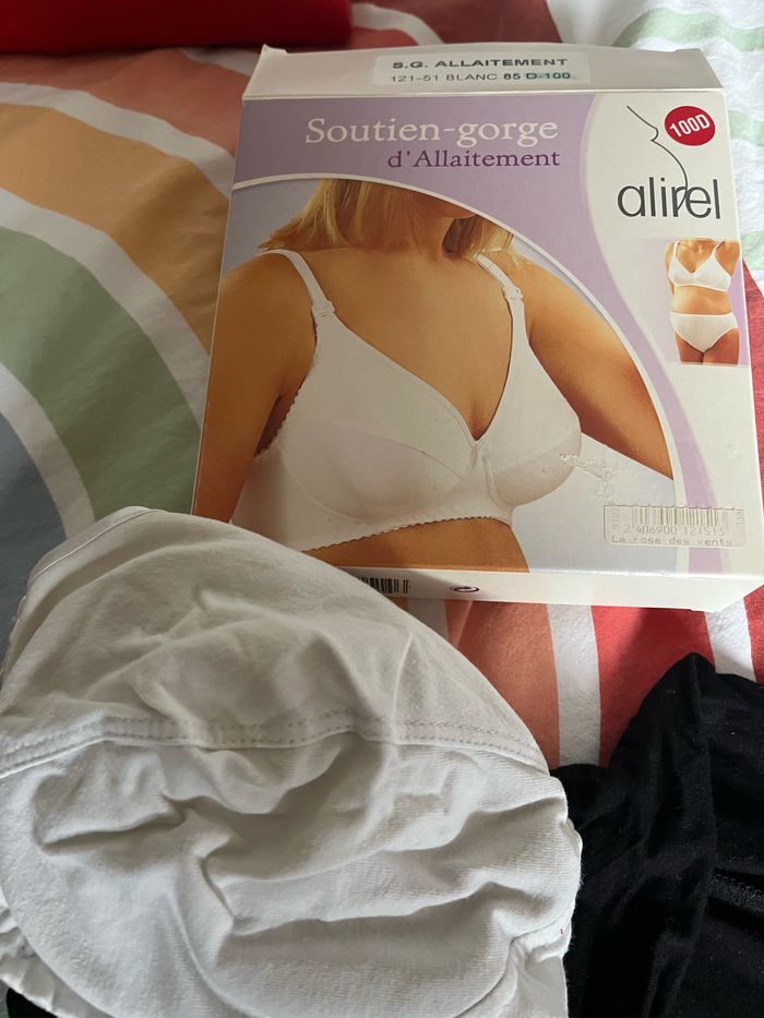 Lot hauts maternité et soutien gorge allaitement taille 38-40 - photo numéro 6