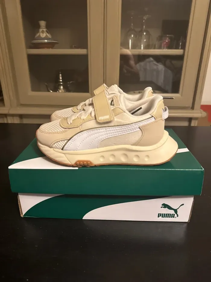 Baskets Puma Wild Rider Futurism enfant – Pointure 29