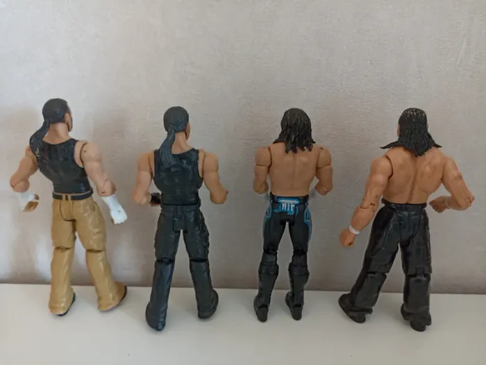 Lot 4 figurines WWE matt hardy - photo numéro 4