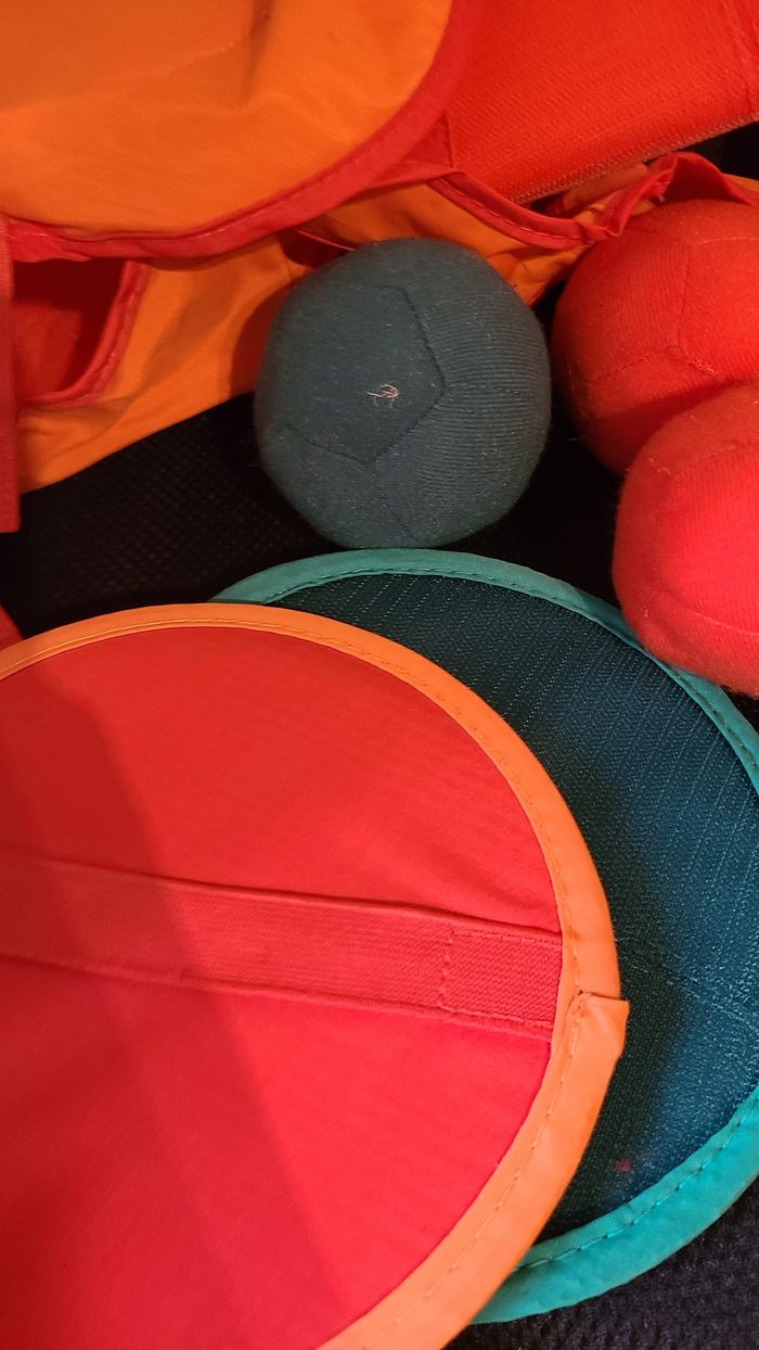 Disque attrappe-ballon et gilet et balles - photo numéro 3