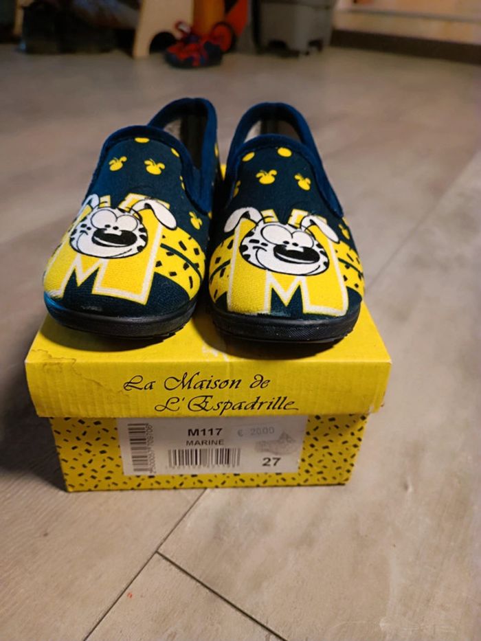 Chaussons taille 27