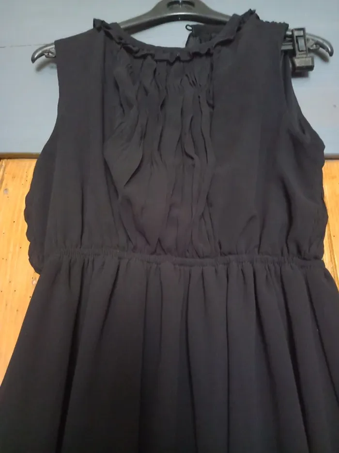 Robe dos nu - photo numéro 3