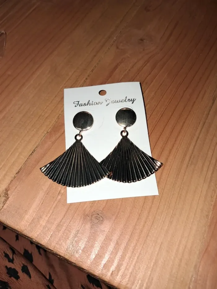 Boucle d'oreille - photo numéro 2
