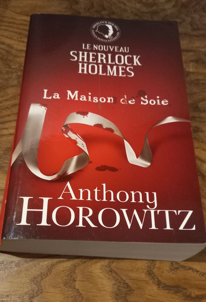 Livre Sherlock Holmes