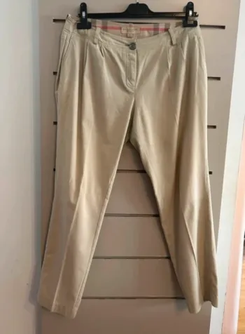 Burberry, pantalon beige, femme, taille 40 Coupe droite,
