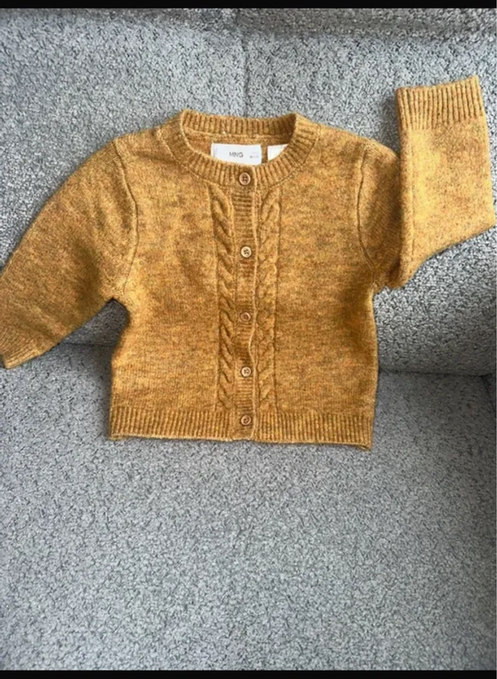 Gilet / Cardigan très chaud laine mélangée moutarde Mango