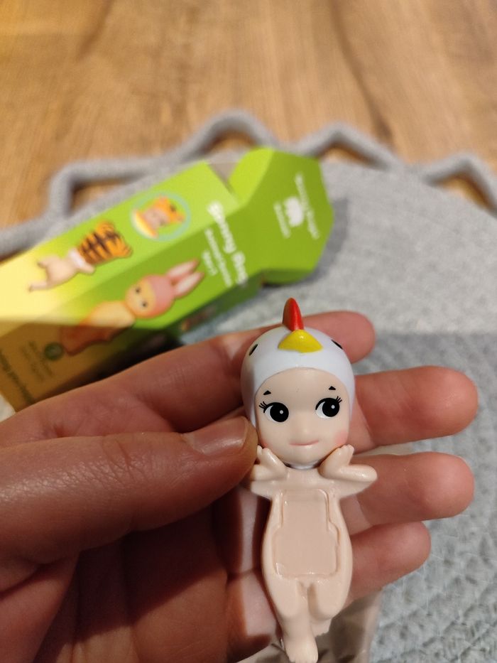 Petite figurine bébé poule - photo numéro 6