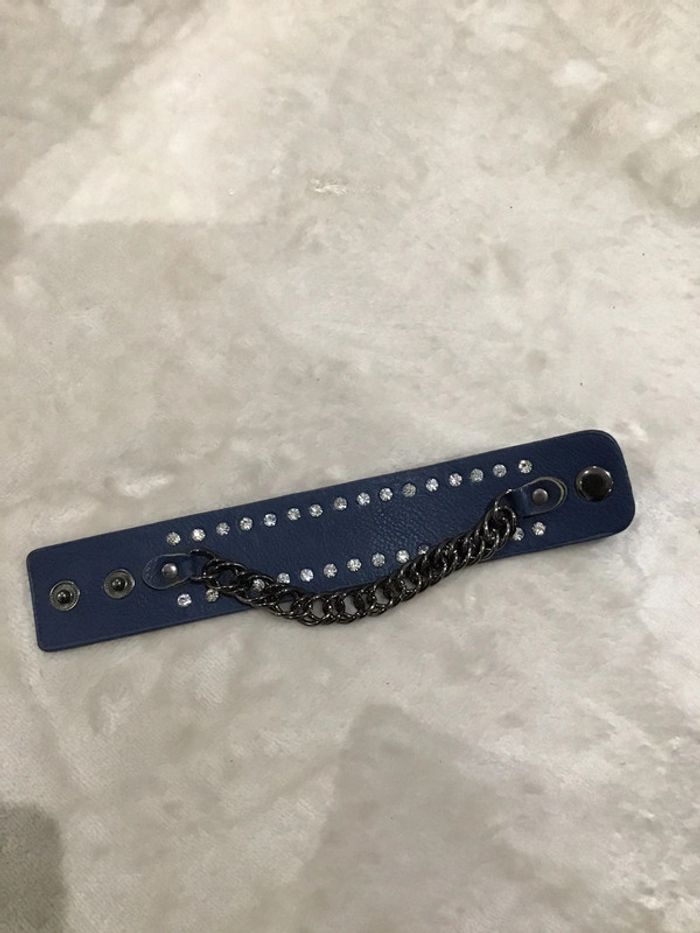 Belle manchette large vintage . Années 90 - photo numéro 5