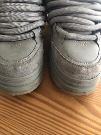 Basket bershka taille 43