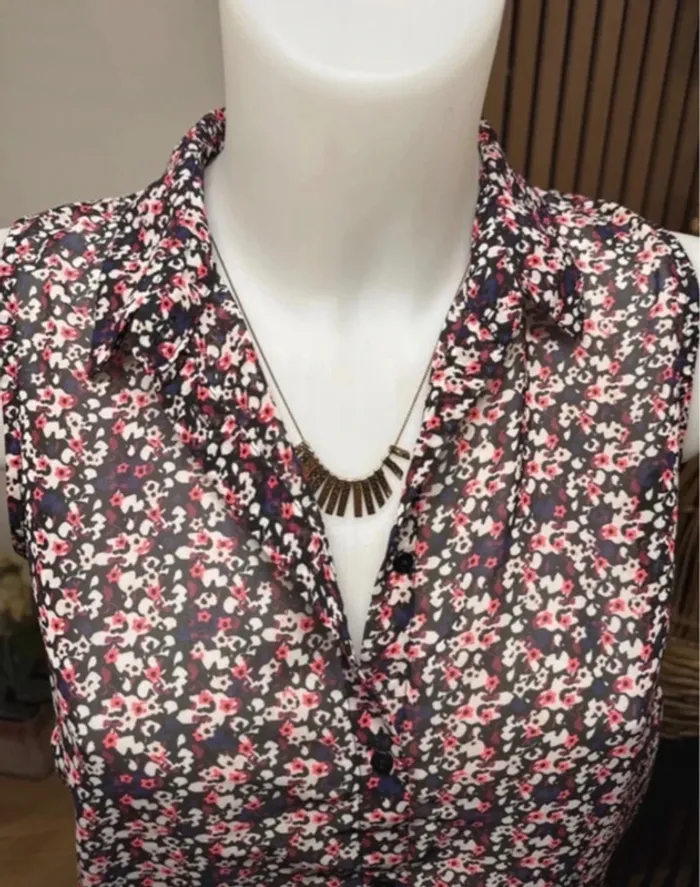 Chemise sans manches neuve - photo numéro 2