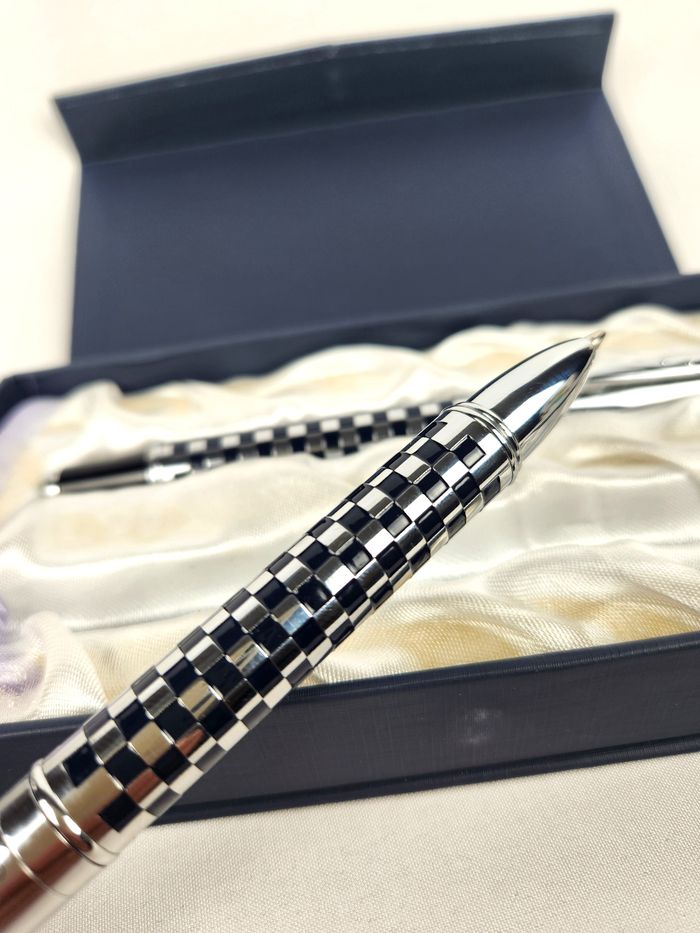 Coffret 2 Stylos Bille Balmain - Motif Damier Argenté - photo numéro 5