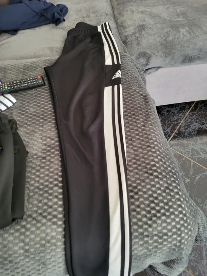 Jogging adidas 13/14 ans - photo numéro 3