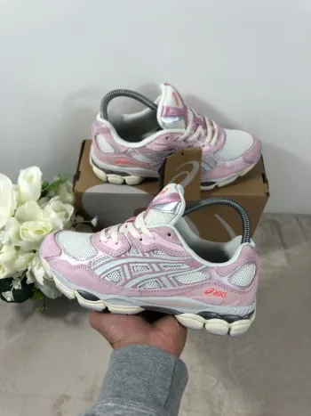 Asics Gel-NYC Cream Rose Water taille 39