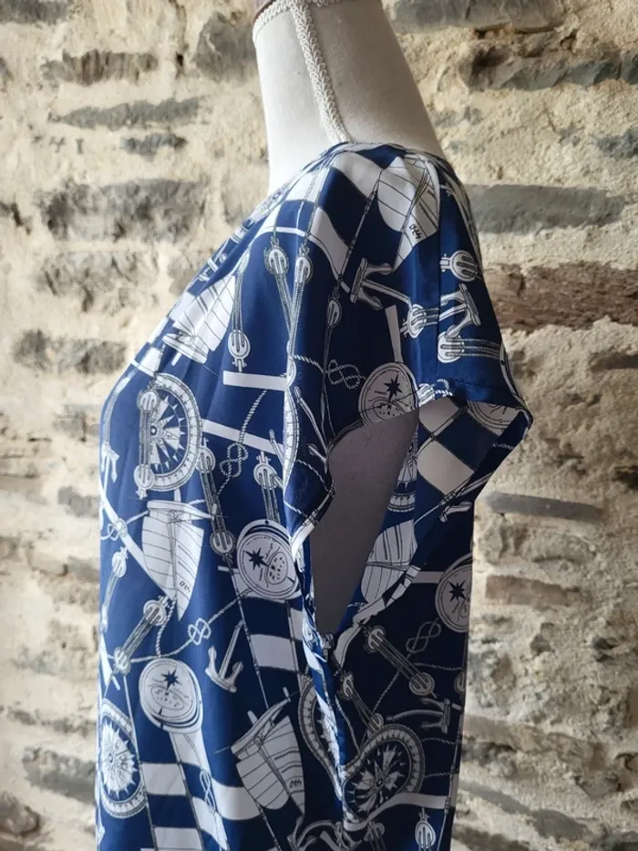 Robe motifs marins bleue et blanche Taille 42 - photo numéro 4