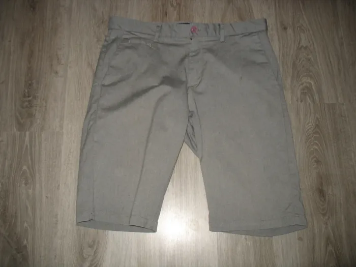 BERMUDA GRIS "ARMAND THIERY" - TAILLE 44 - n°01