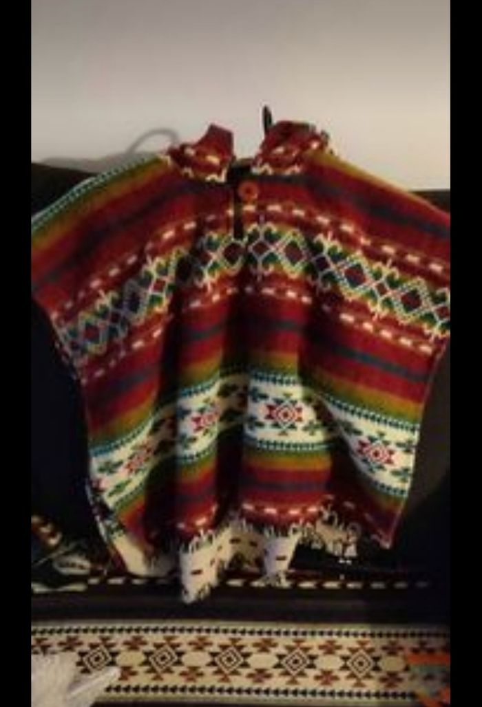 Poncho neuf - photo numéro 4