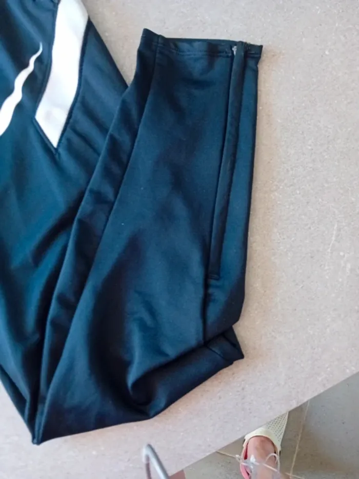 Jogging de chez Nike en taille S - photo numéro 7
