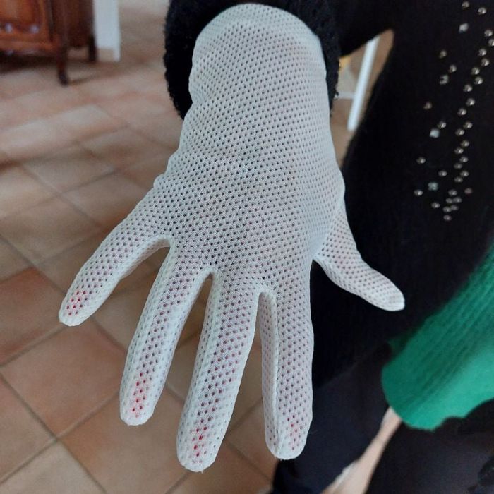 Paire gants femme blanc ajourée