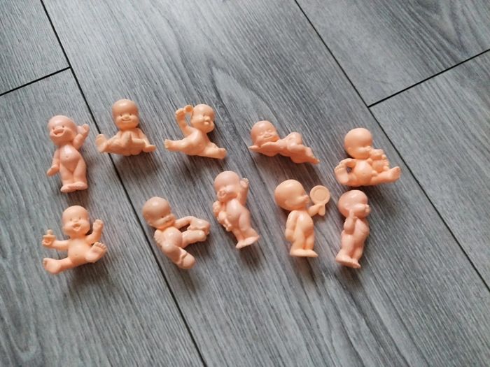 Lot figurines babies #vintage - photo numéro 2