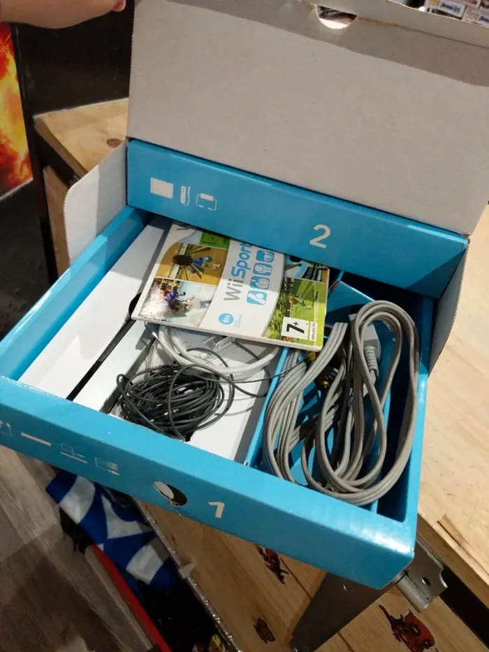 Nintendo Wii Blanche en boîte - photo numéro 6