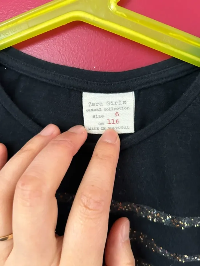 T shirt Zara fille 6 ans noir - photo numéro 4