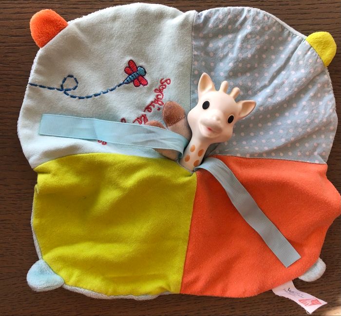 Doudou Sophie la girafe