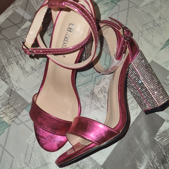 superbes sandales de fête taille 36 🎁 neuf