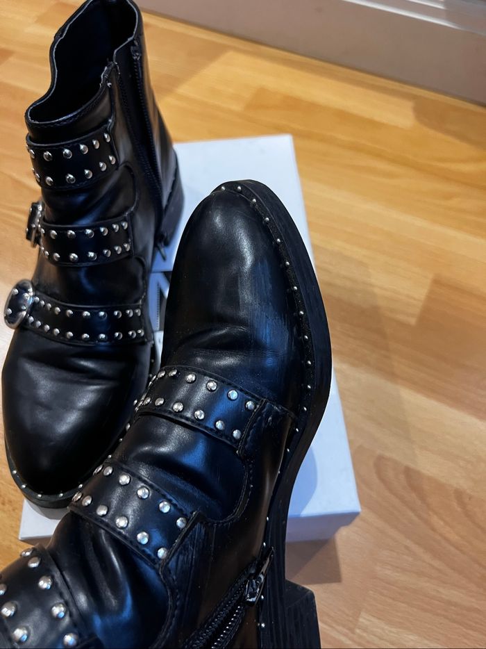 Bottines à clou - photo numéro 4