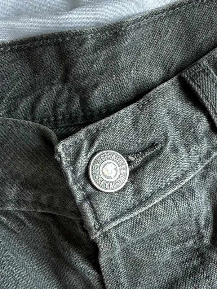 Short en jean gris Levi’s - photo numéro 5