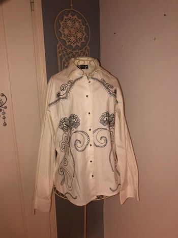 Chemise